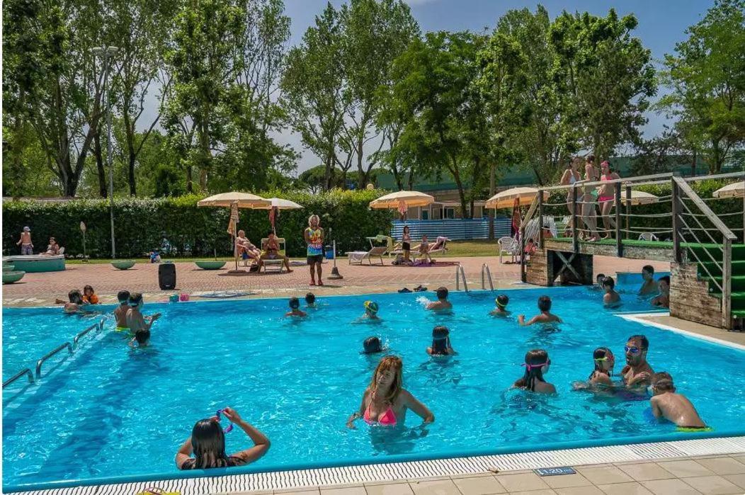 Vacanceselect Mobil Homes - Camping Pineta Sul Mare Camping Village Cesenatico Extérieur photo